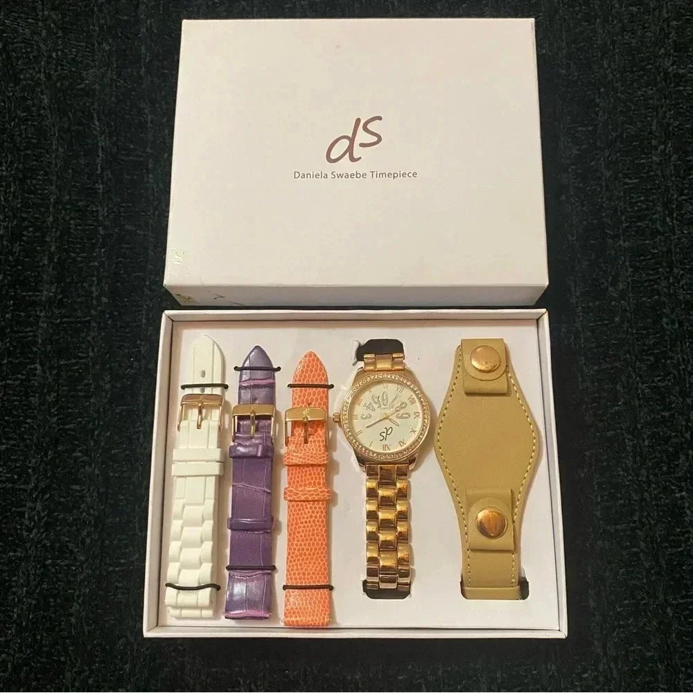 NEW Daniela Swaebe Timepiece Watch Set with 4 Changeable Straps